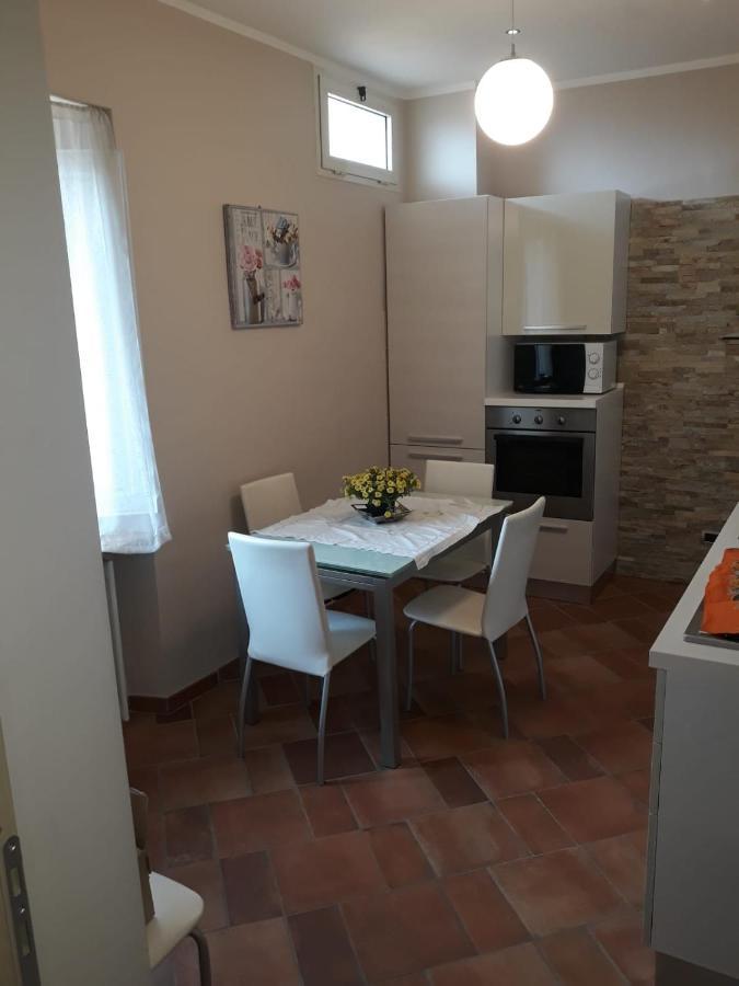 Antico Vicolo-Appartamento Martina Vercelli Exterior foto